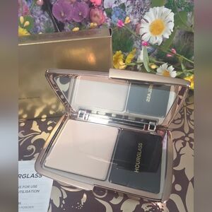 Hourglass Vanish Airbrush pressed  Powder Compact.